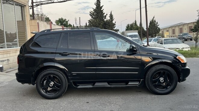 Ssang Yong Kyron-4