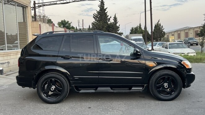 Ssang Yong Kyron-2