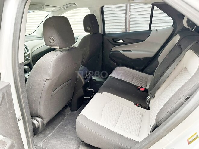 Chevrolet Equinox-4