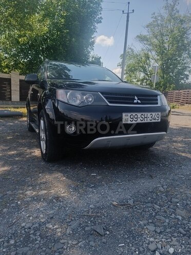 Mitsubishi Outlander-13