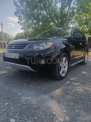 Mitsubishi Outlander-12