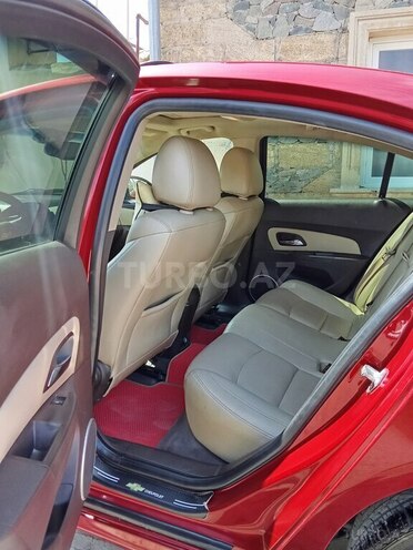 Chevrolet Cruze-6