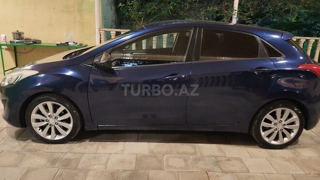 Hyundai Elantra-5