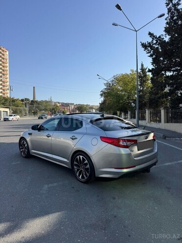 Kia K5-3