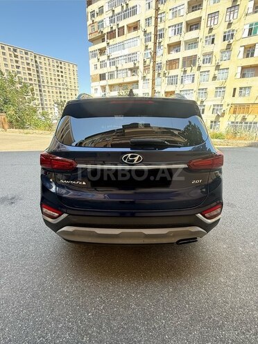 Hyundai Santa Fe-5