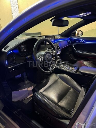 Kia Stinger-12