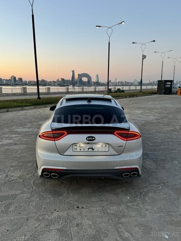 Kia Stinger-8