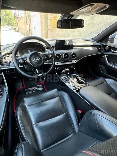 Kia Stinger-10