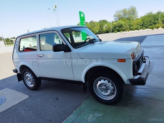 LADA (VAZ) Niva-6