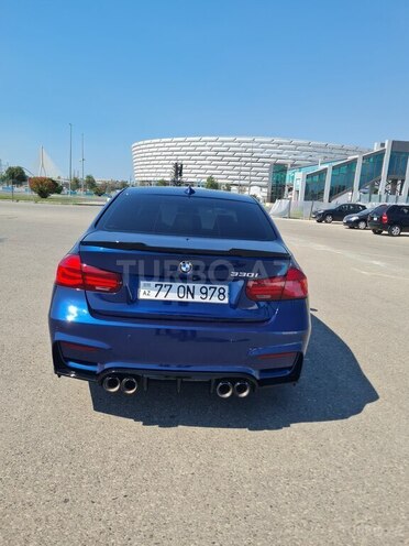BMW 330-8