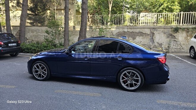 BMW 330-12