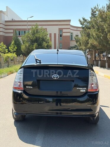 Toyota Prius-2