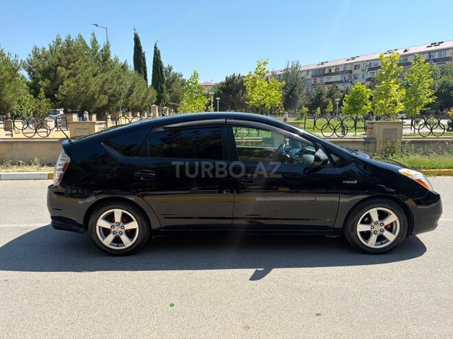 Toyota Prius-5
