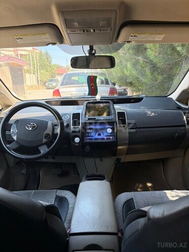 Toyota Prius-6