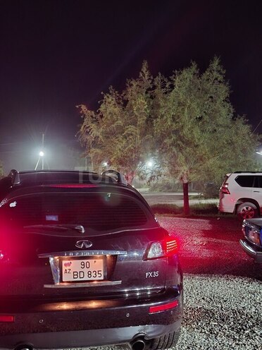 Infiniti FX35-11