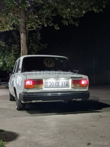 LADA (VAZ) 2107-2