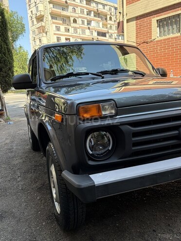 LADA (VAZ) Niva-6