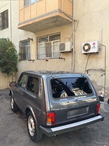 LADA (VAZ) Niva-9