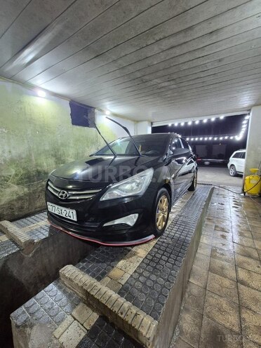 Hyundai Accent-3