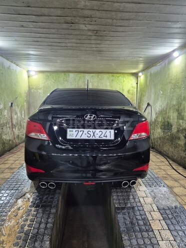 Hyundai Accent-2