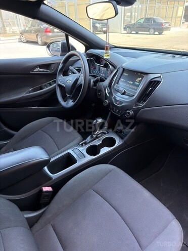 Chevrolet Cruze-5