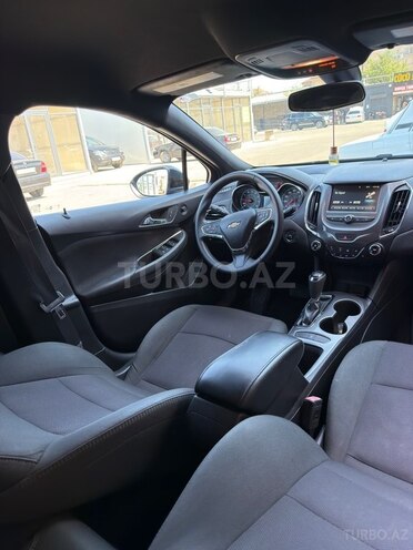 Chevrolet Cruze-6