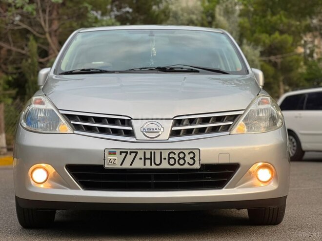 Nissan Tiida-6
