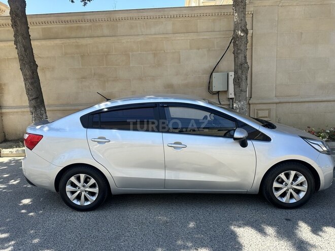 Kia Pride-3