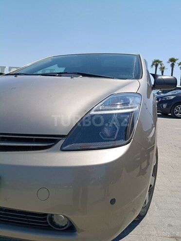 Toyota Prius-9