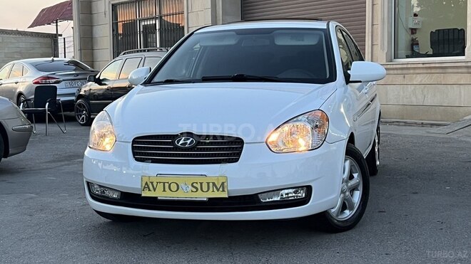 Hyundai Accent-1