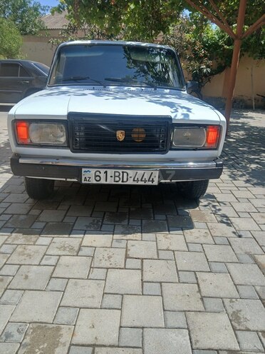 LADA (VAZ) 2107-1
