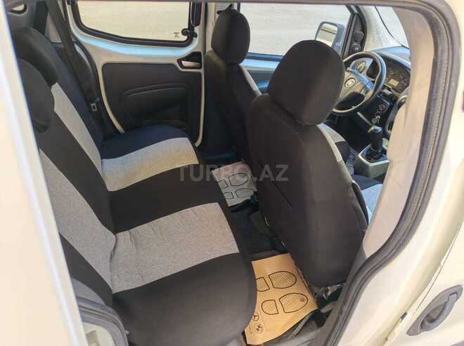 Fiat Doblo-4