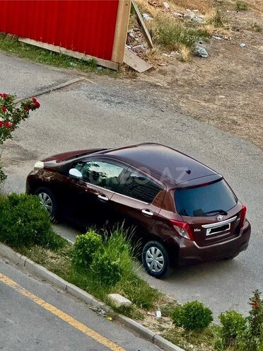 Toyota Vitz-3