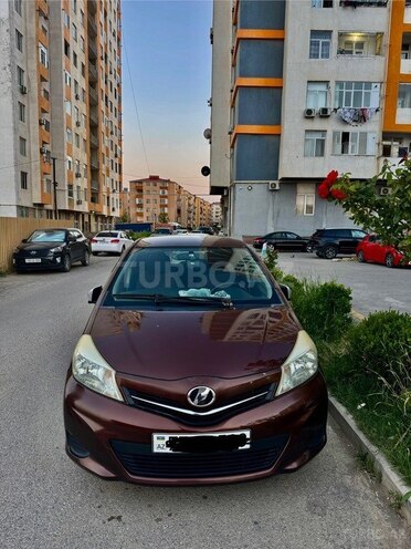 Toyota Vitz-1
