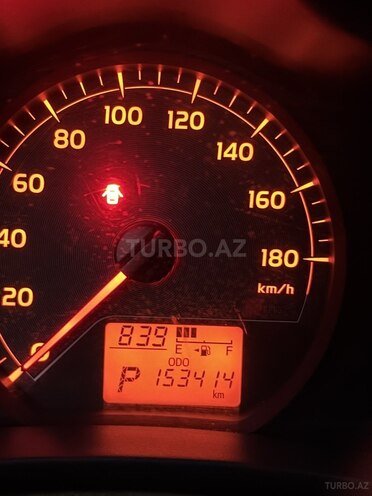 Toyota Vitz-10