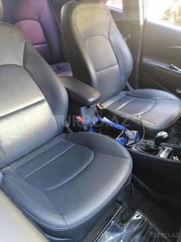 Kia Rio-2