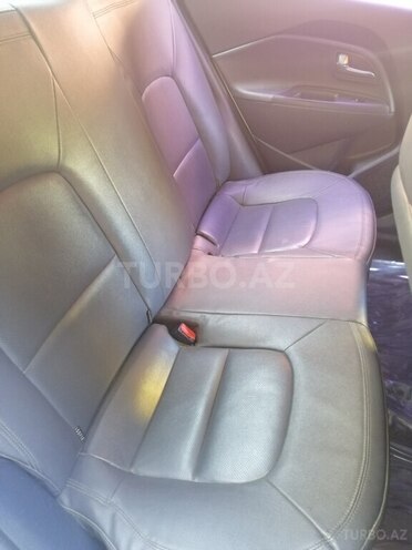 Kia Rio-6