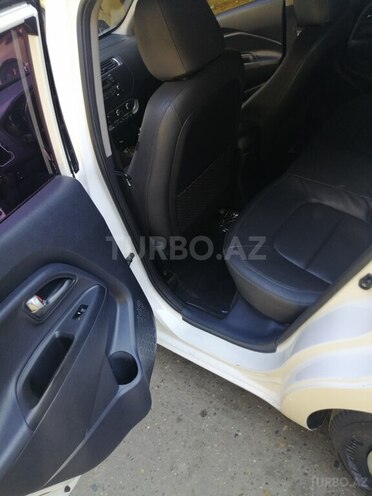 Kia Rio-9