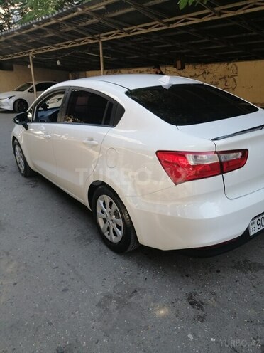 Kia Rio-10