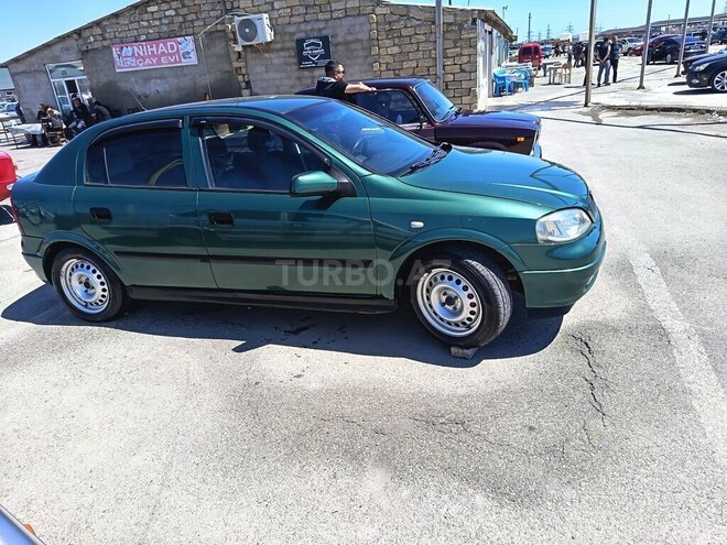 Opel Astra-11