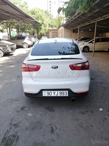 Kia Rio-12