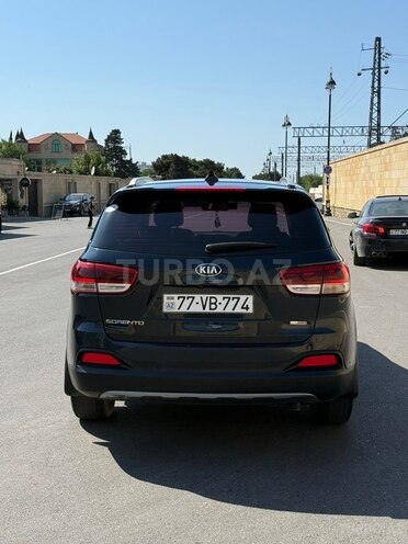 Kia Sorento-4