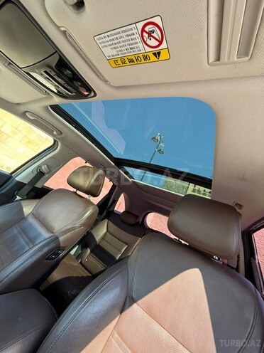 Kia Sorento-16