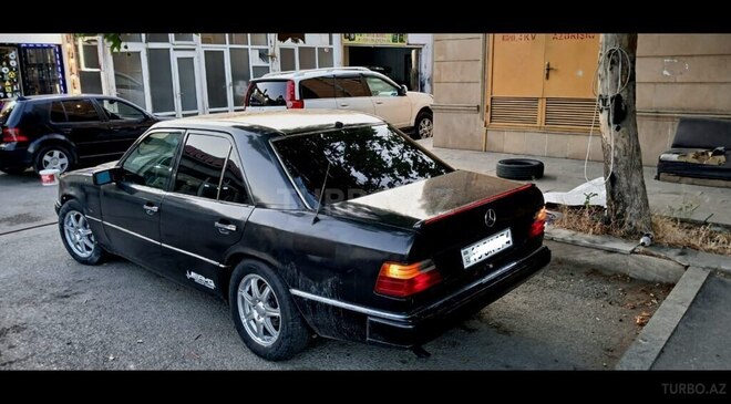 Mercedes 200 E-5