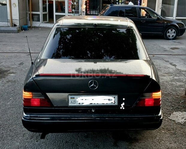 Mercedes 200 E-3