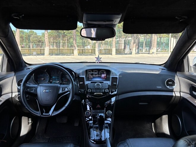 Chevrolet Cruze-10