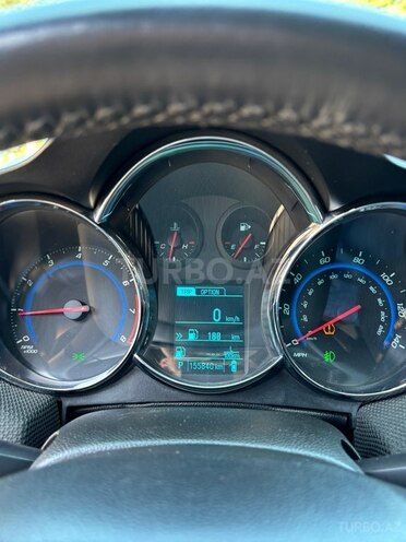 Chevrolet Cruze-14