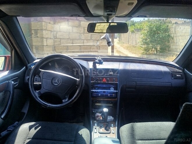 Mercedes C 240-6