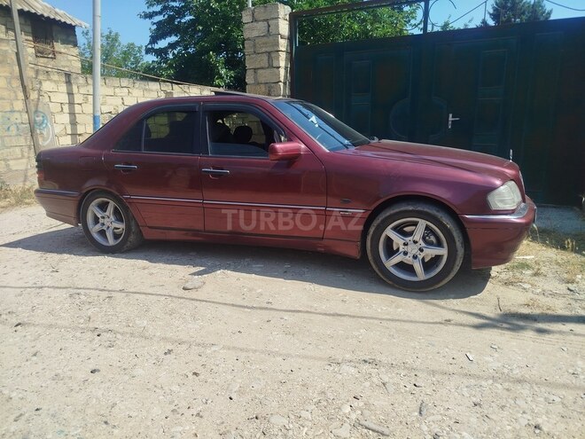 Mercedes C 240-10