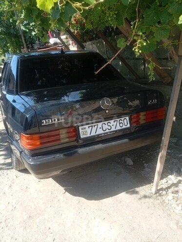 Mercedes 190-2